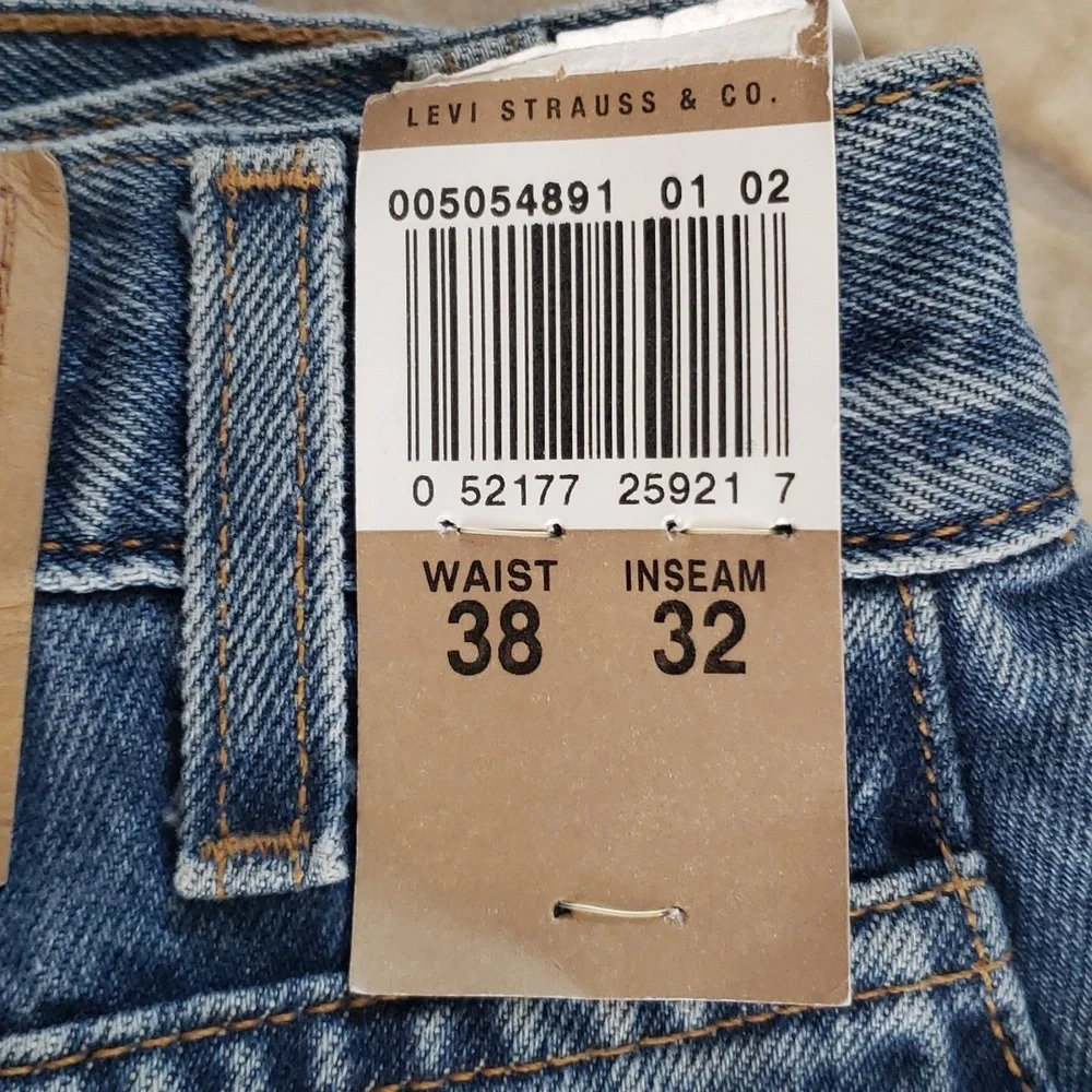 Levi's Red Tab 505 Men's Jeans, regular fit, straight leg, 38 waist, 32 inseam